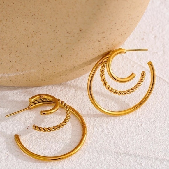 𝅺new 18k Gold Plated Textured Hoop Earrings - Picture 1 of 10